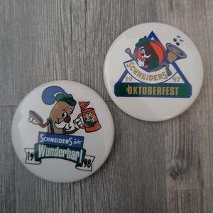 VINTAGE SCHNEIDER'S OKTOBERFEST LIGHT UP BUTTON PINS (NON FUNCTIONAL)